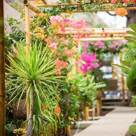 Bambu Cottages Gili Air Exterior photo